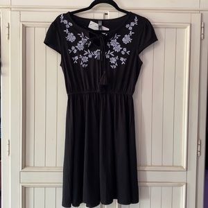 NWT Embroidered Floral Dress